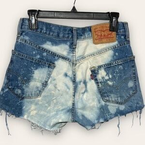 Bleached Levis Jeans shorts